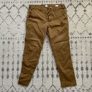 Gap Slim Fit Khaki Pants 36 x 32